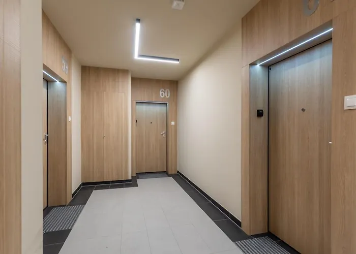 Old Town Black アパート