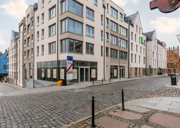 Old Town Black 슈체친